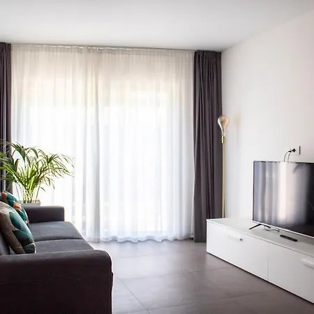 Lejlighed Zangirolami - Luxury Garden And Balcony