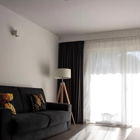 Zangirolami - Luxury Garden And Balcony Apartmán *