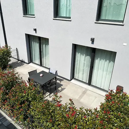 Lejlighed Zangirolami - Luxury Garden And Balcony