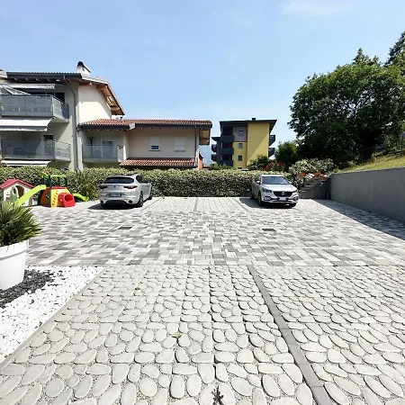 Zangirolami - Luxury Garden And Balcony Riva del Garda